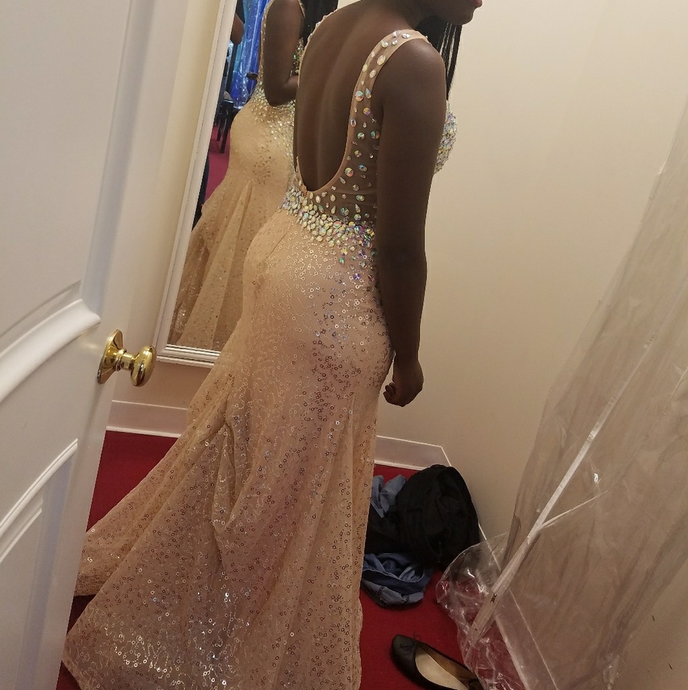 PROM DRESS - Picture 4 of 5